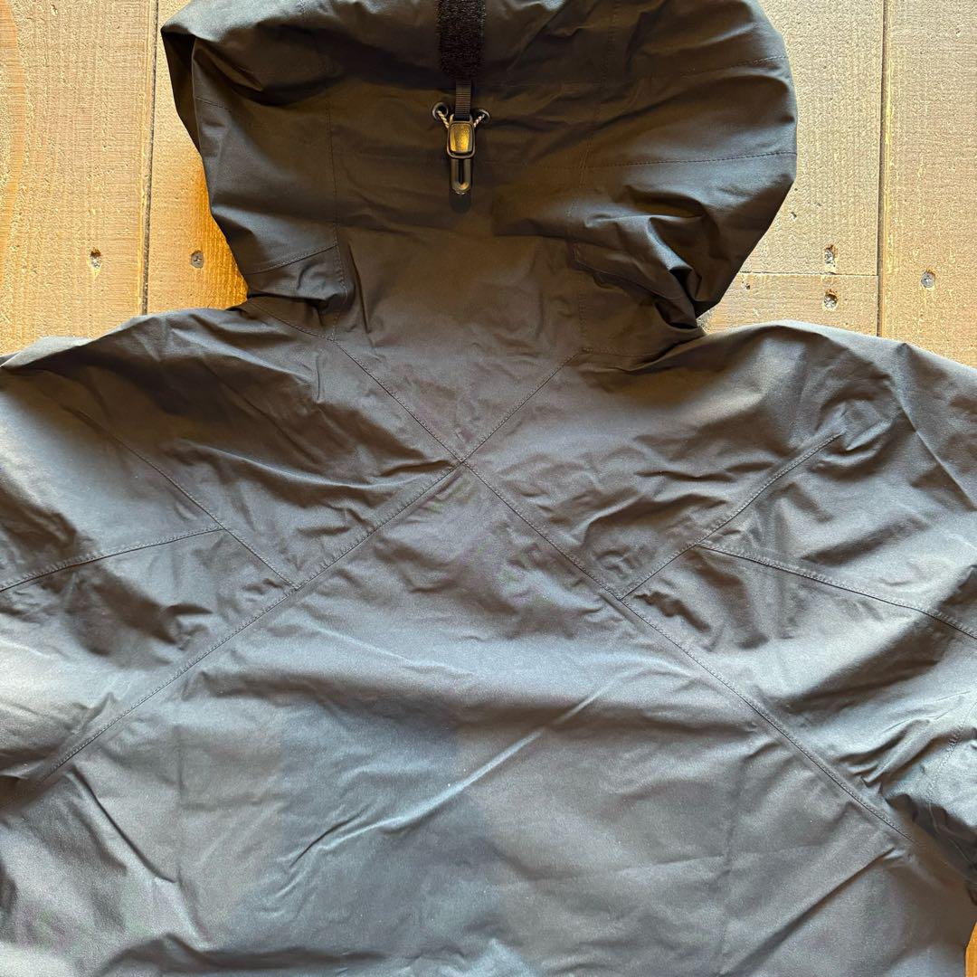 【Tilak】Stinger Jacket Caviar Black M