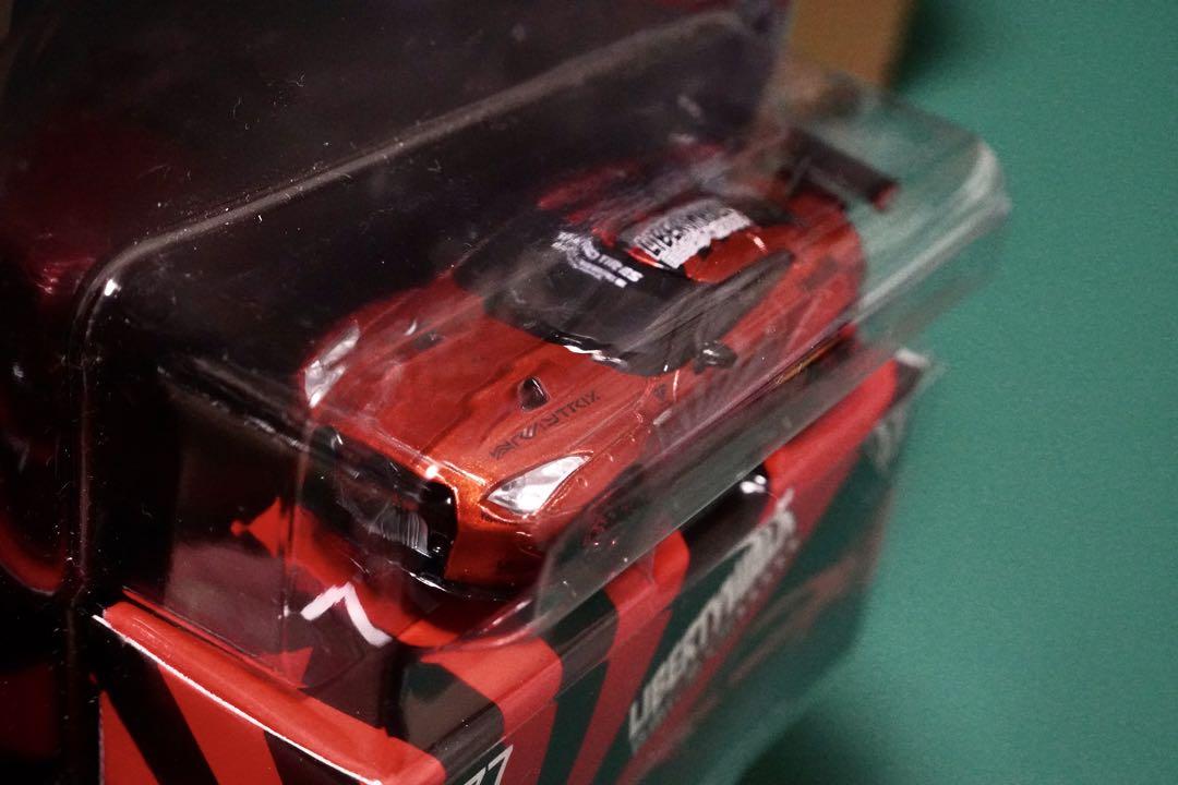 開封済みの為、格安‼️MINI GT LBWK GT-R Candy Red 77