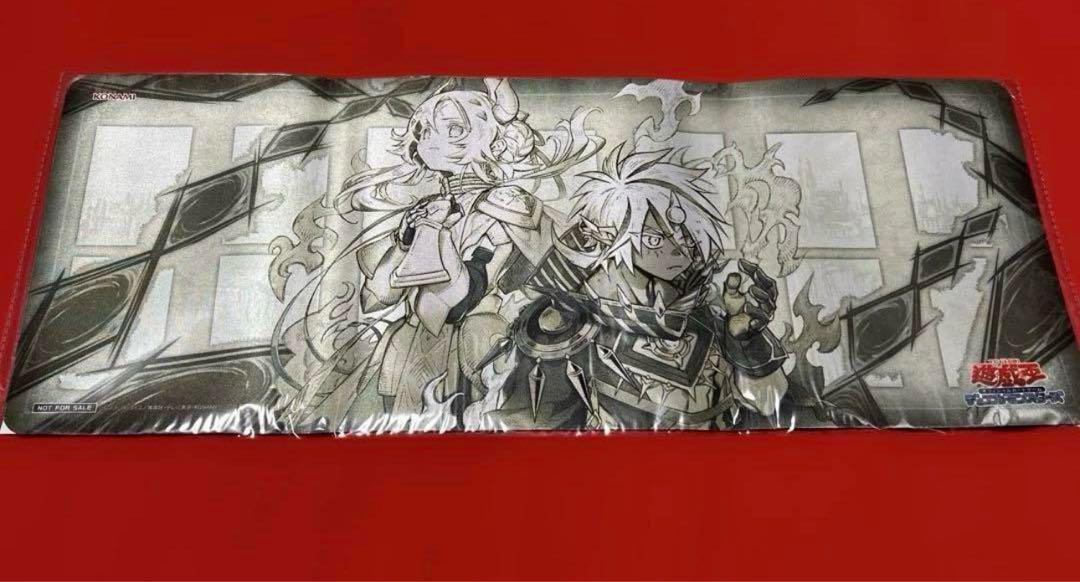遊戯王 白の物語 烙印 ハーフサイズプレイマット 未開封品 遊戯王 白の物語 ハーフプレイマット 未開封 ニューロンポイント