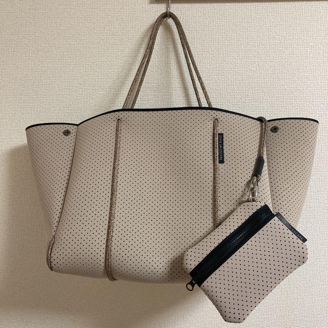 グレイ系今年の新作から定番まで! STATE OF ESCAPE トートバッグ 高性能 ESCAPE♡トートバッグ OF STATE お値下げ中♡ トートバッグ