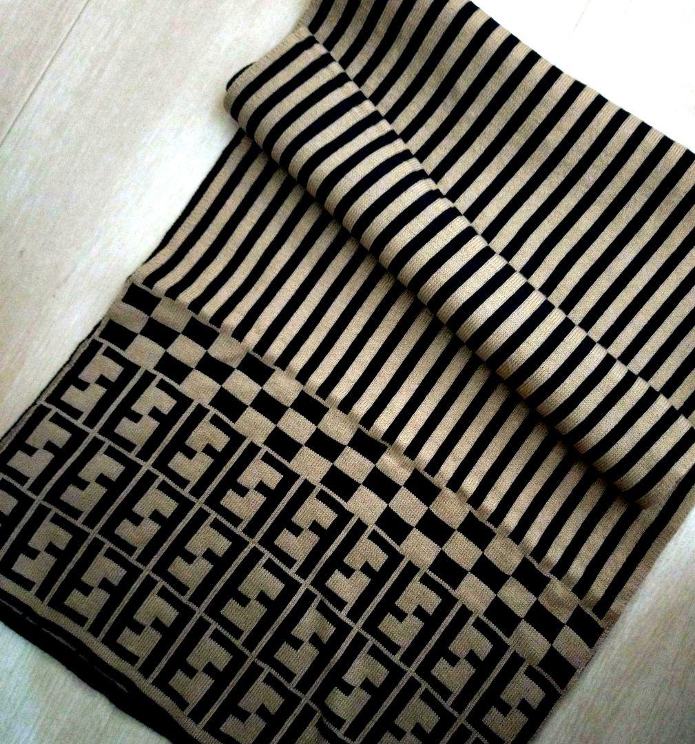 ご専用 FENDI ズッカ ストライプ マフラー