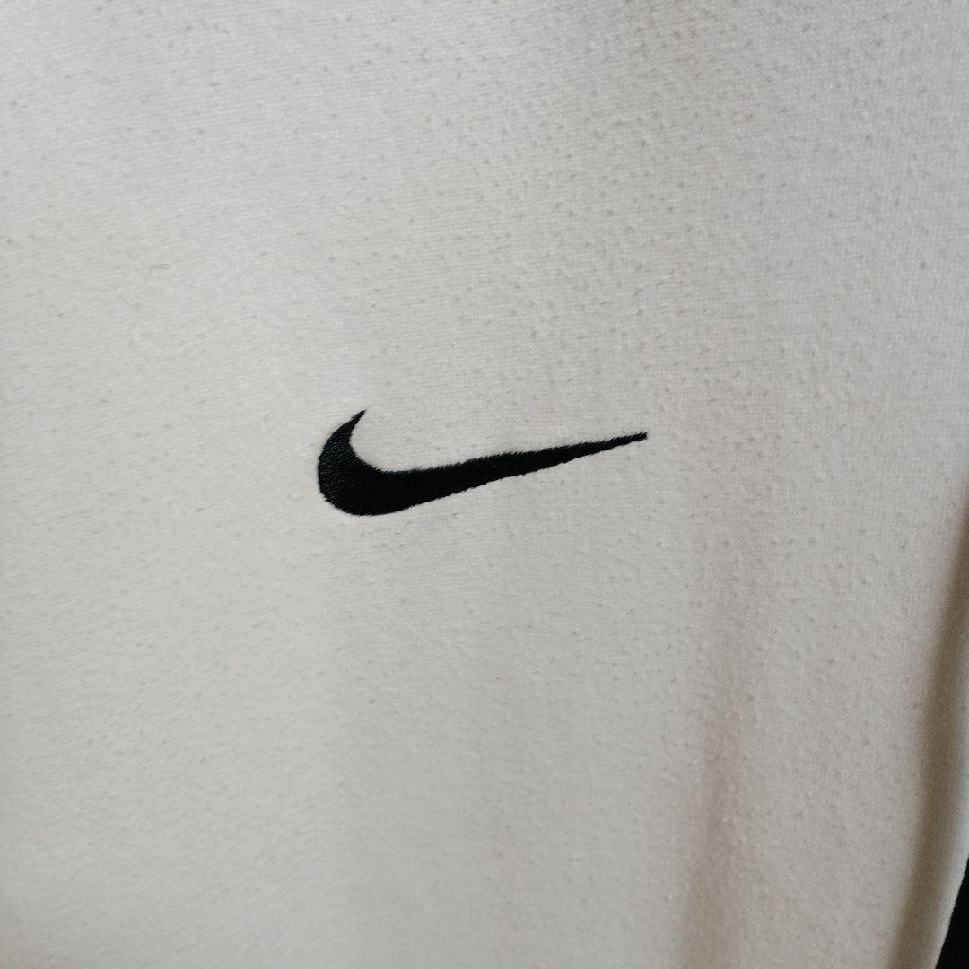 モーリ。美品♡Nike ホワイト フード付きパーカー Nike ホワイト フード付き パーカー XL - メルカリ