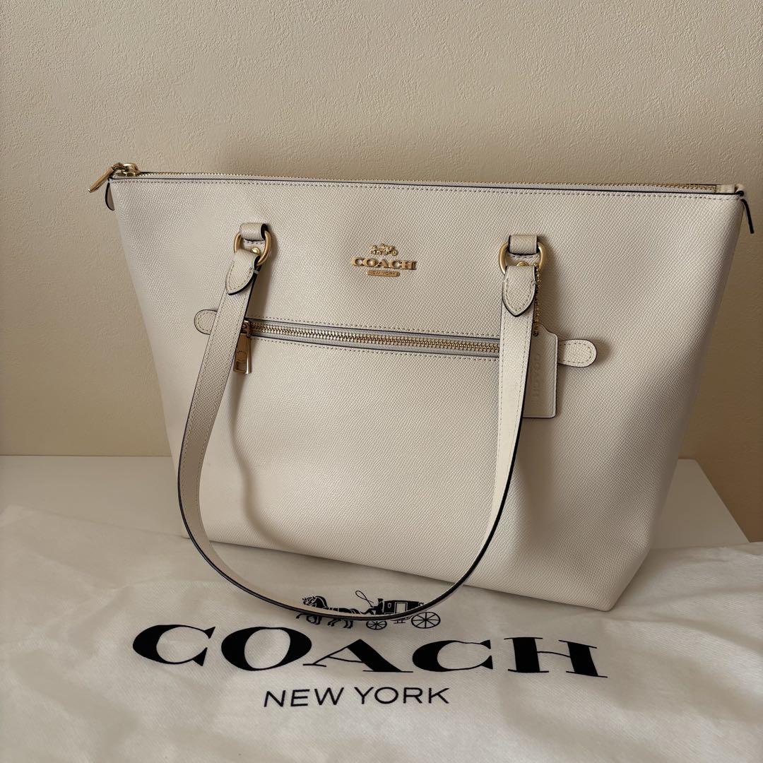 【新品・未使用】COACH ホワイトビジネスバッグ 就活　トートバッグ