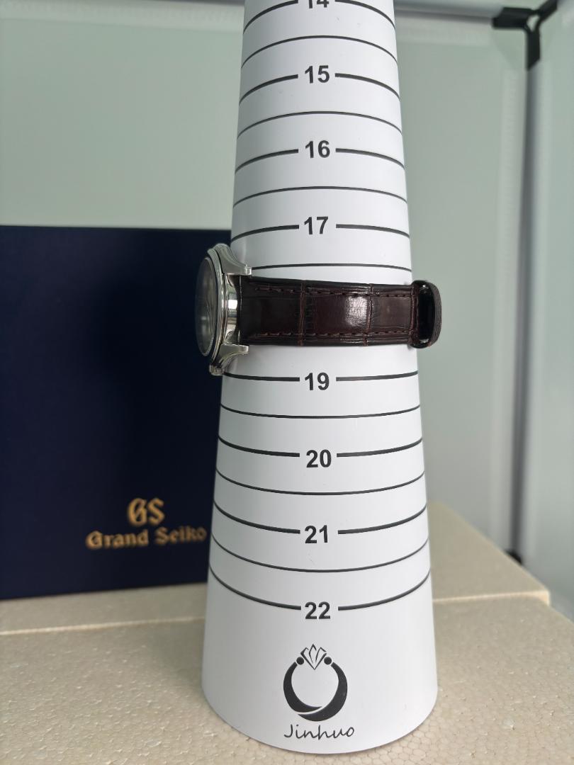 Grand Seiko 9F61-0A10 クウォーツ
