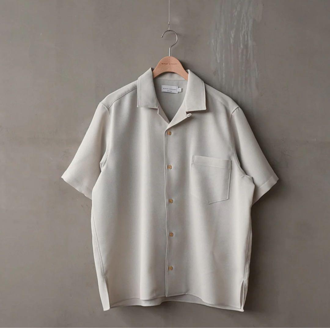 クリーム色 ショートスリーブシャツ ポケット付き