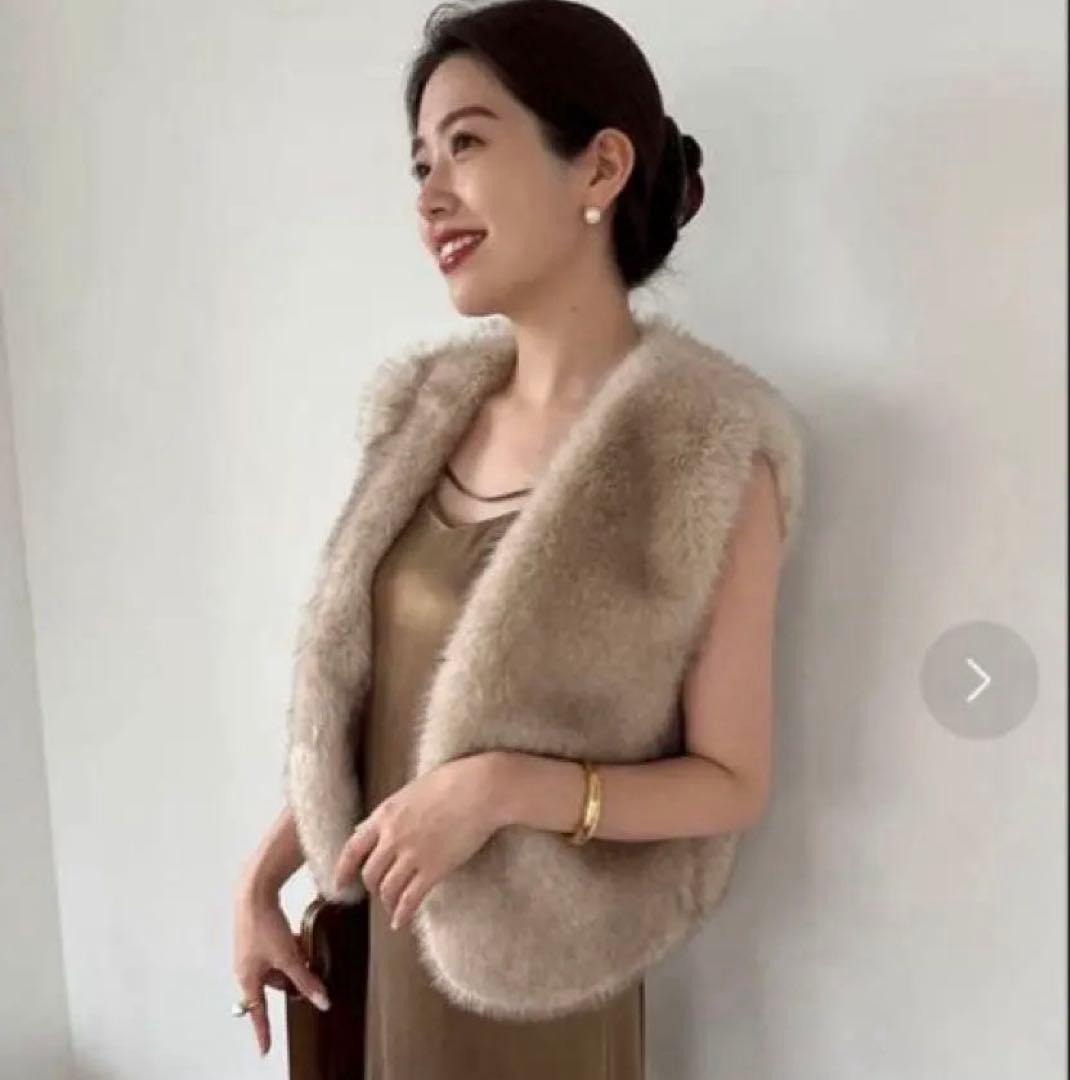 anuans ショートファーベスト 近年モデル