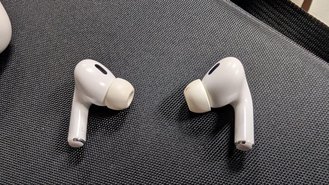 AirPods pro (第2世代) 箱無し　本体のみ