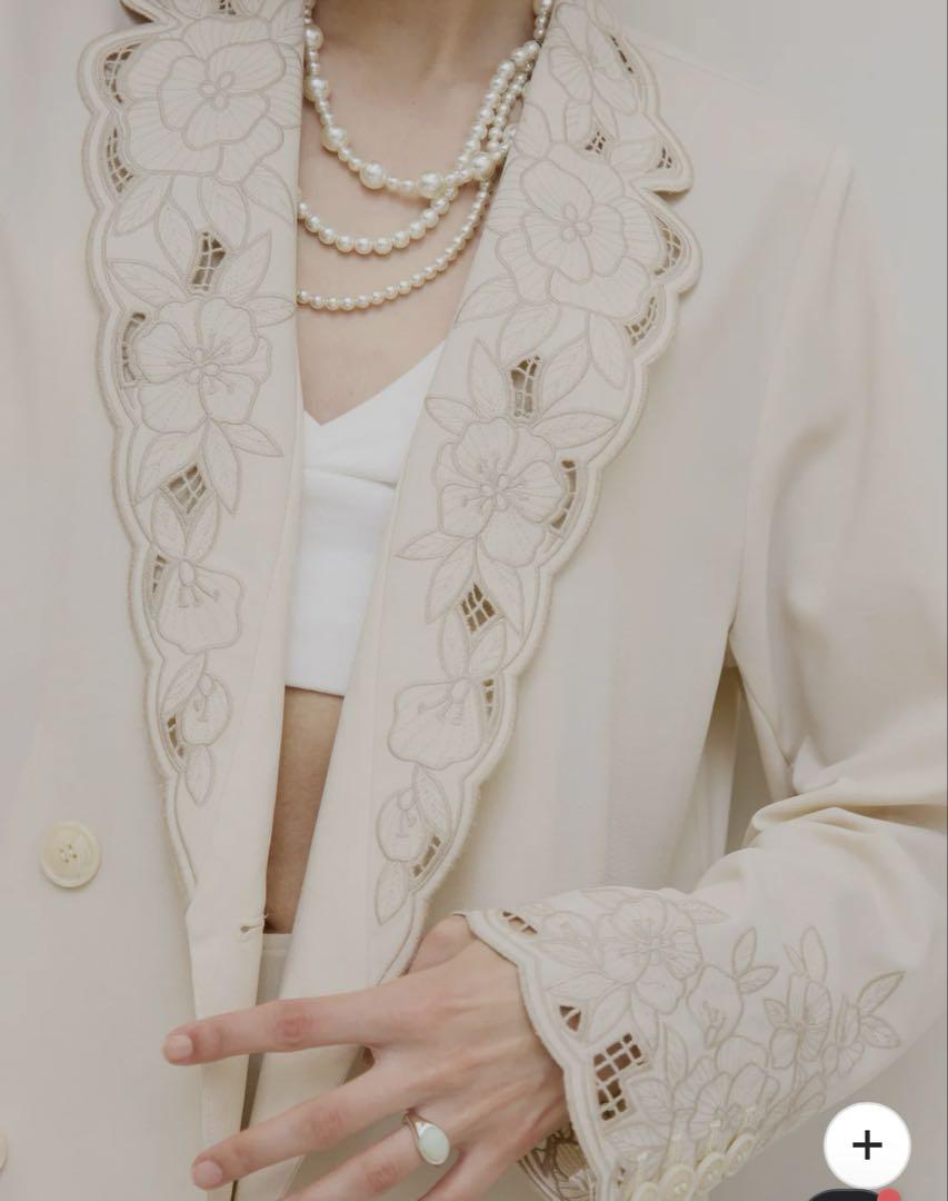 Ameri MEDI LACE EMBROIDERY COLLAR JACKET
