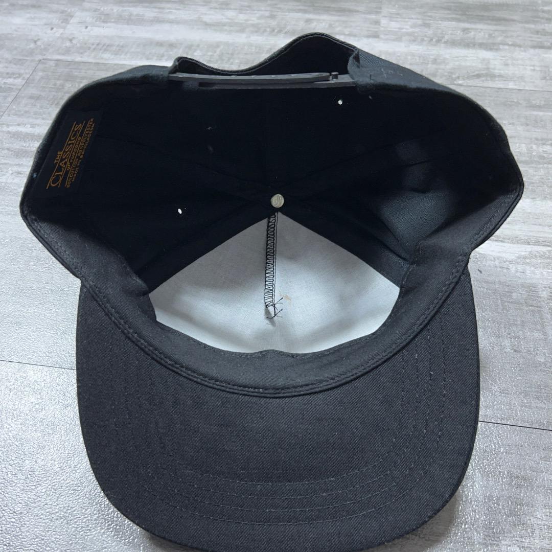 美品 HARD LUCK ハードラック スナップバックキャップ 2ダイス 黒