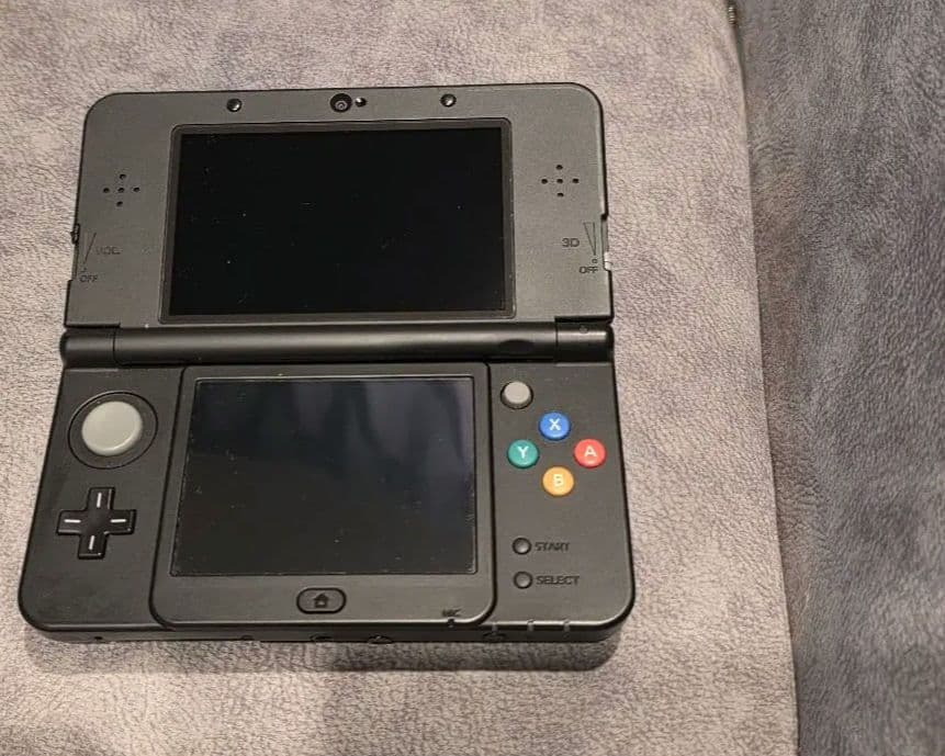 New3DSLL ブラック目立った傷や汚れなし