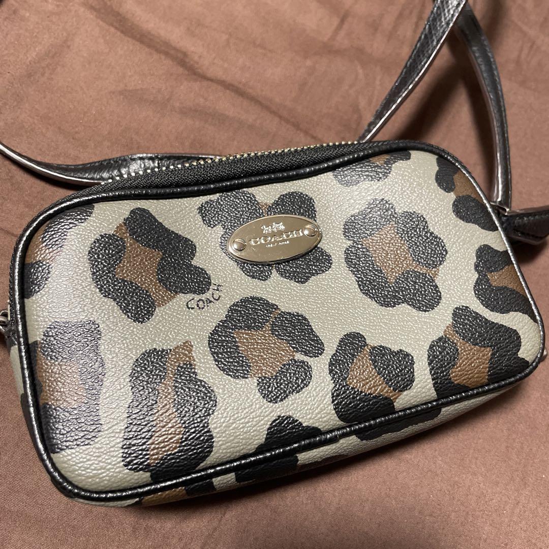COACH ヒョウ柄 サコッシュ 6,708円