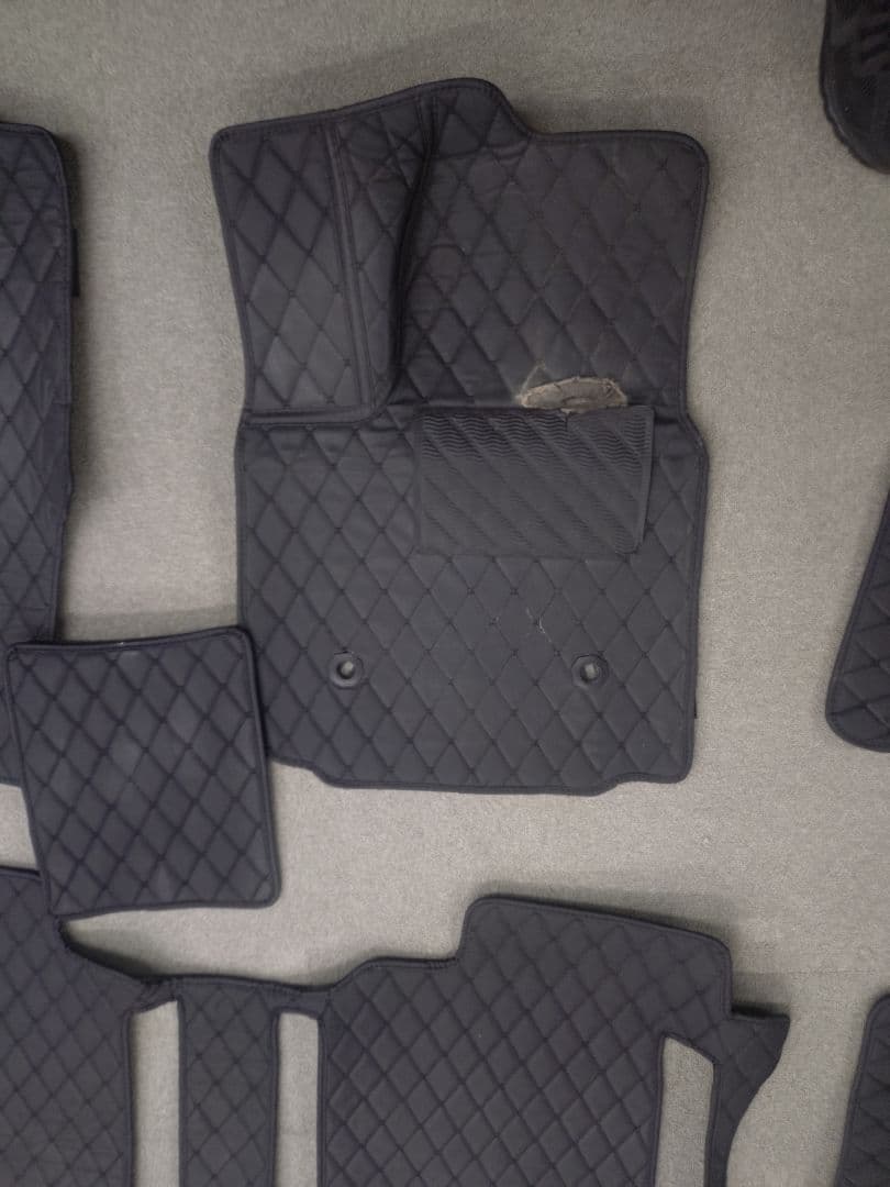 アルファード 20系 8人乗り フロアマットセット傷や汚れあり BRIGHTFACE_UK