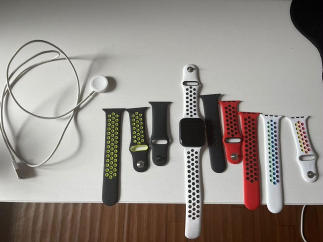 Apple Watch シリーズ4 44mm GSPモデル