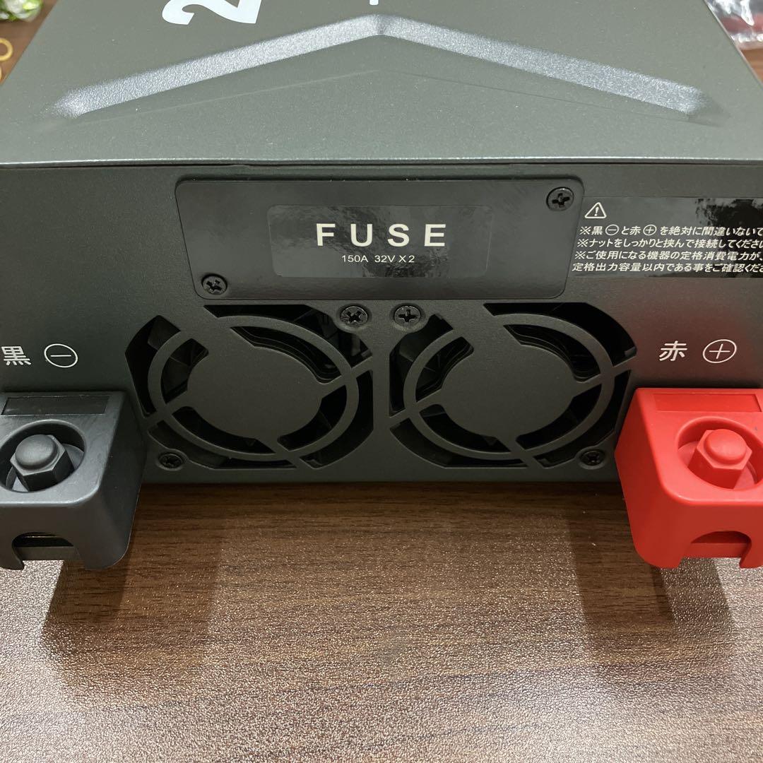 カーインバーター　2000w 正弦波