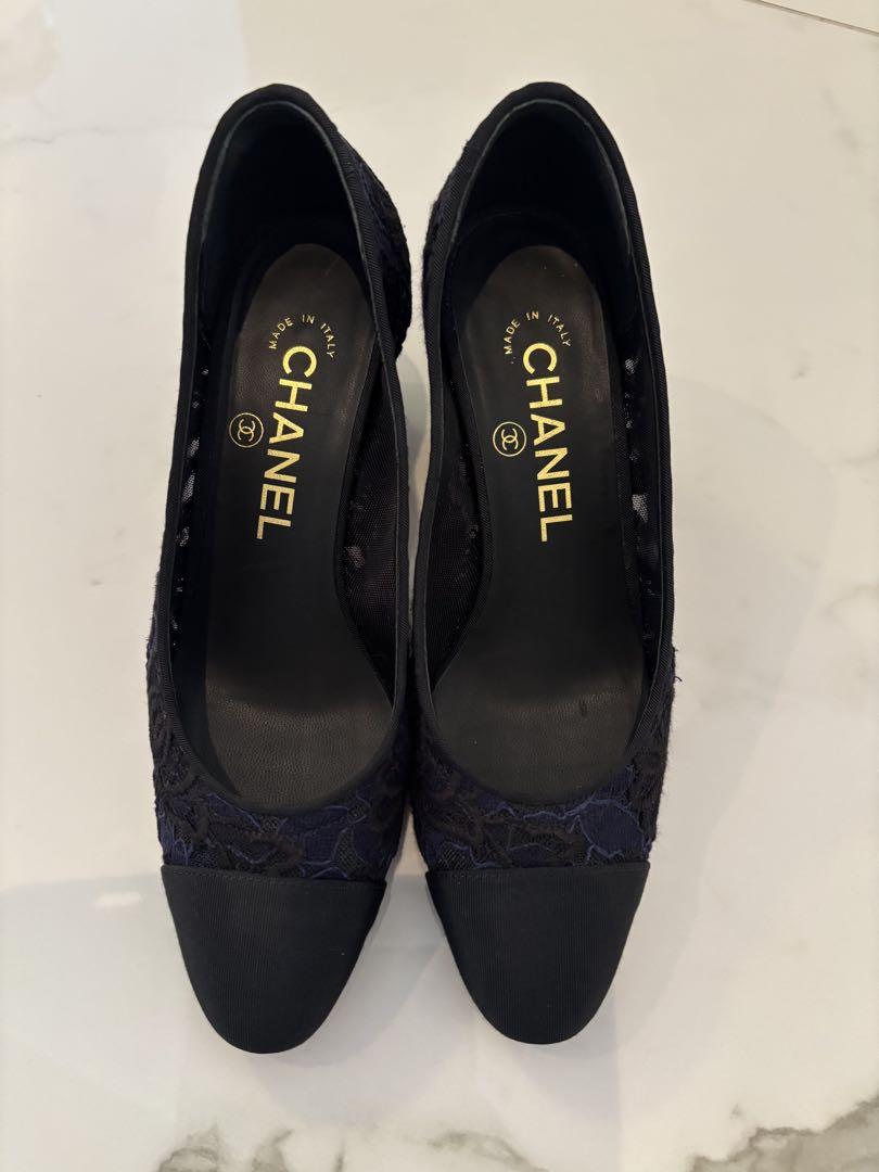 CHANEL 黒とネイビー レース パンプス　サイズ34 1/2 C