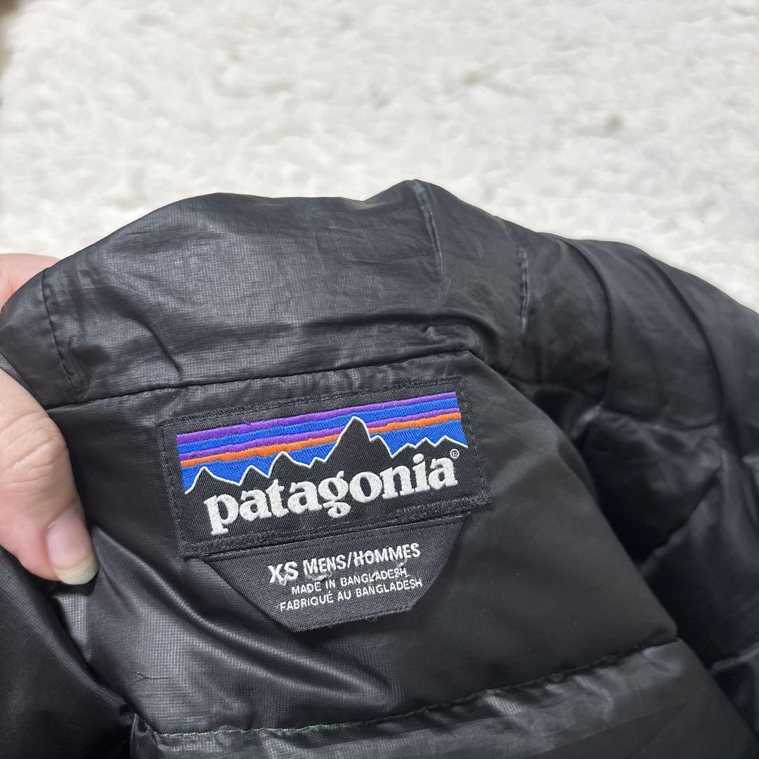 Patagonia パタゴニア ダウンセーターフーディダウンジャケット 2624 Patagonia パタゴニア ダウンセーターフーディダウンジャケット 2624