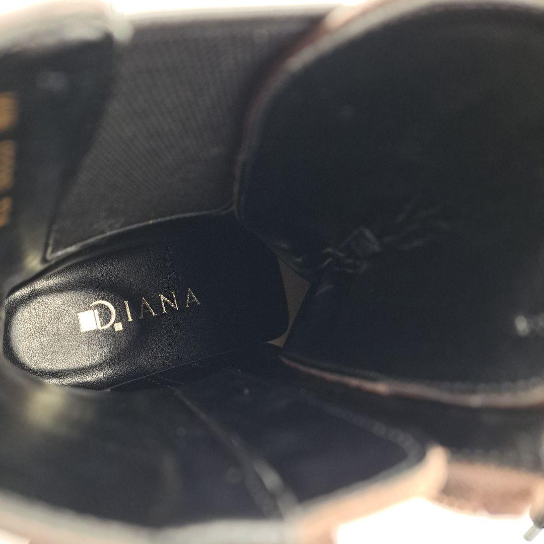 レースアップブーツ