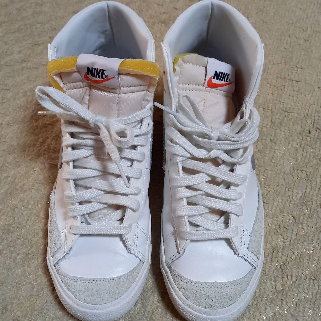 【スニーカー】 NIKEブレーザーミッド77サミットホワイトメタリックシルバー fhiOJ-m68309912080 らくらくメ