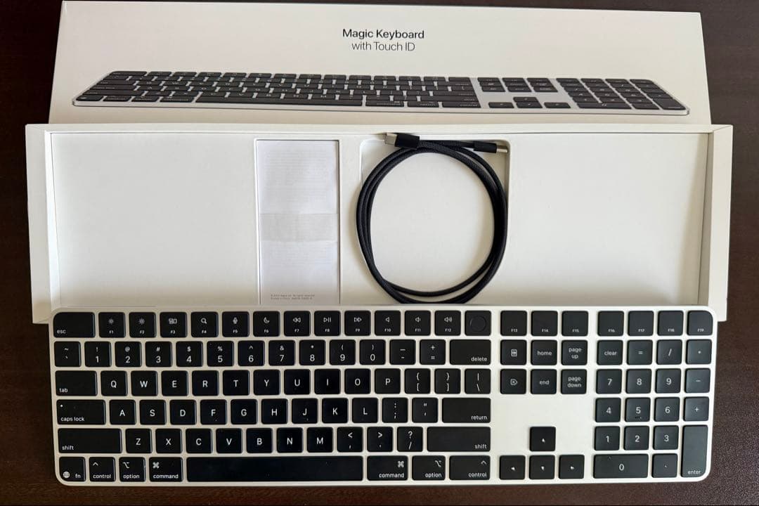 Magic Keyboard with Touch ID 本体 US