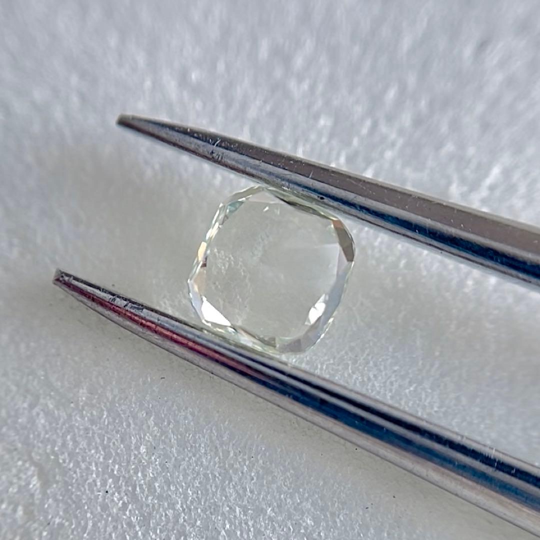 0.404ct VS-1 天然グリーンダイヤモンドルース LYG中央宝石研究所 0.404ct VS-1 天然グリーンダイヤモンドルース LYG中央宝石研究所