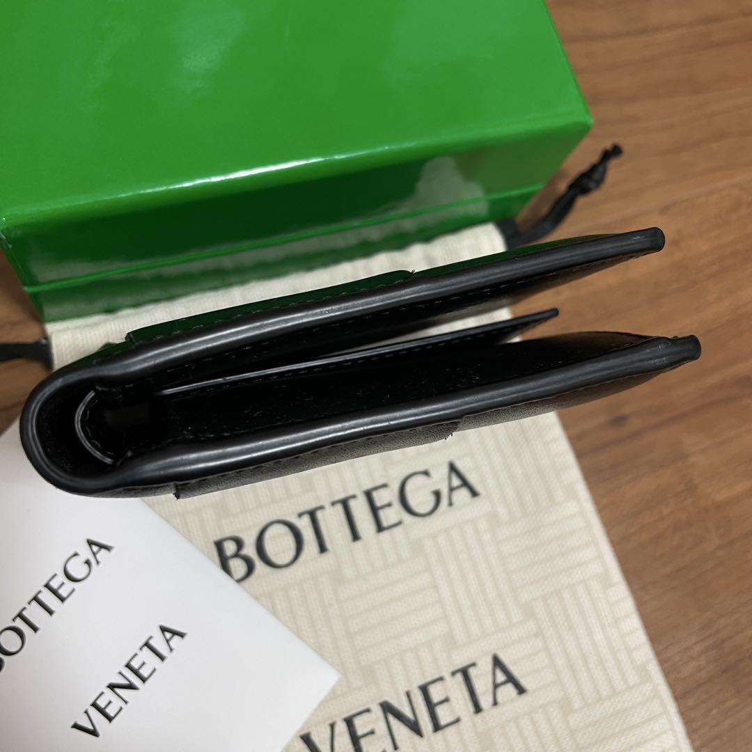 BOTTEGA VENETA 二つ折り財布　コインケース付き ブラック