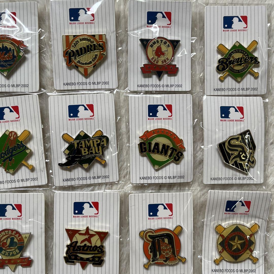 新品未開封メジャーリーグベースボールガム　ピンバッジ全30種フルコンプ　カード付