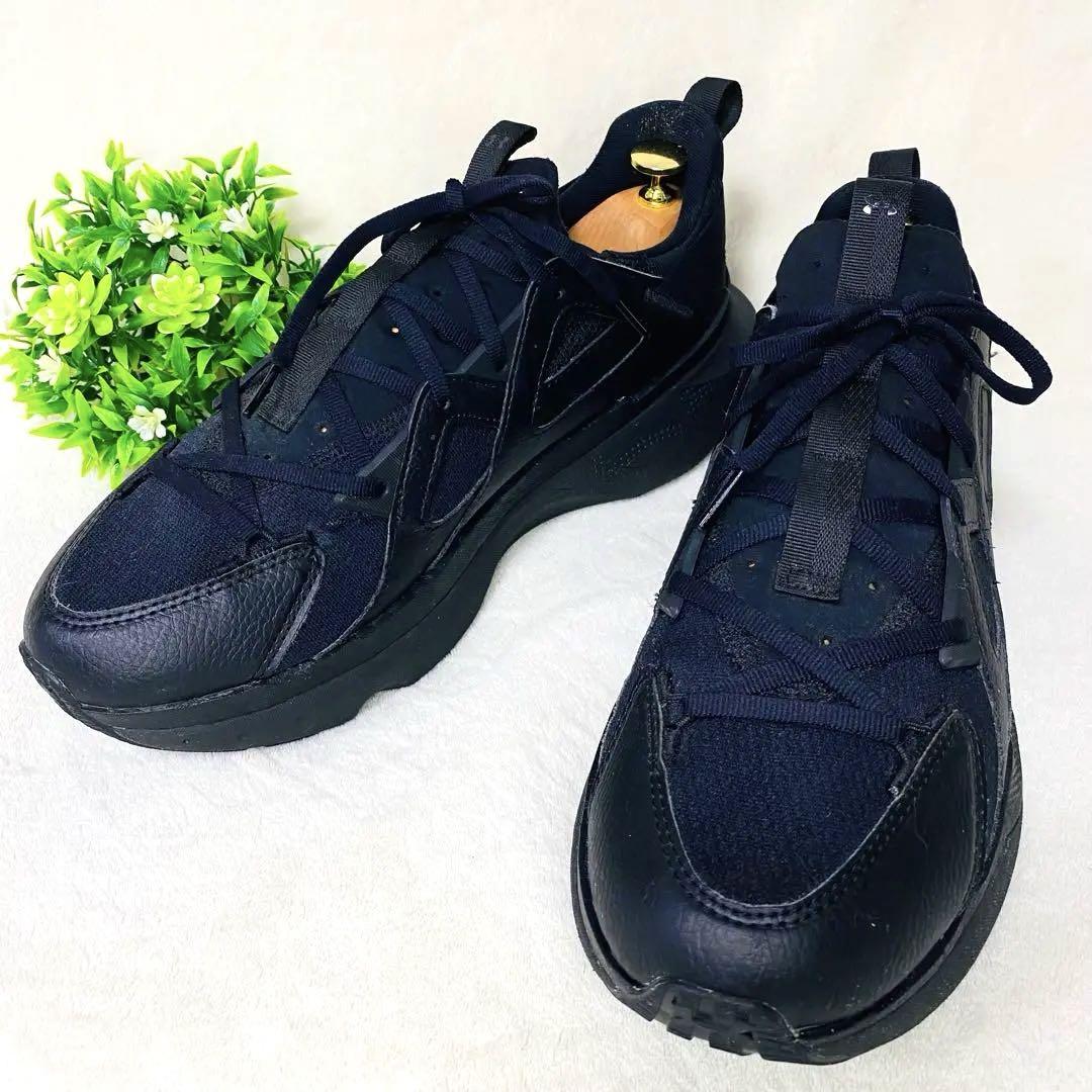 UNDER ARMOUR UNITED インフィニット ムーブメントスニーカー