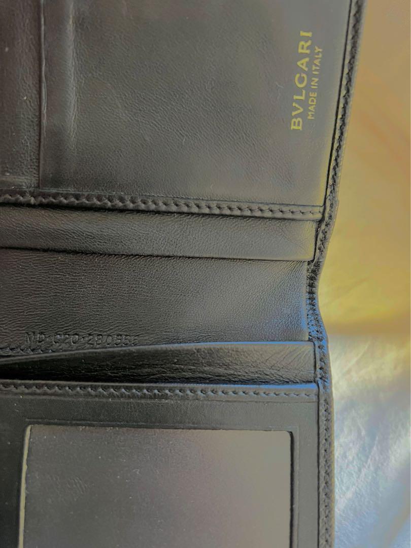 BVLGARI 2つ折り財布　定価74,800円