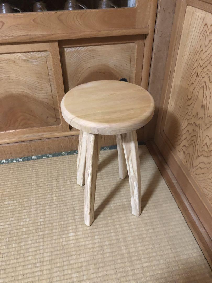 1098 建具屋一筋58年のおじいちゃんの手作りスツール、イス☆けやき