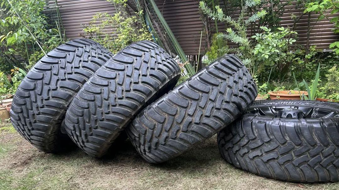 35x12.5 R20