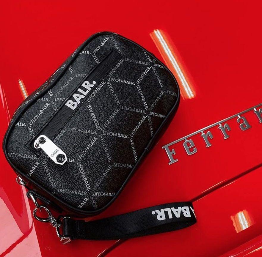 BALR. ボーラー LOAB AOP BIG TOILETRY KIT