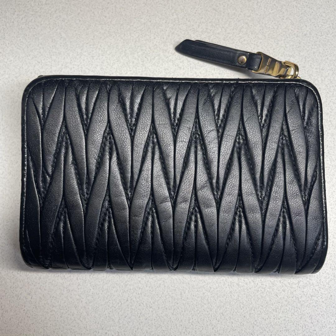 美品✨MIU MIU 三つ折り財布 マテラッセ ゴールドロゴ ビジュー ブルー 美品✨MIU MIU 三つ折り財布 マテラッセ ゴールドロゴ ビジュー