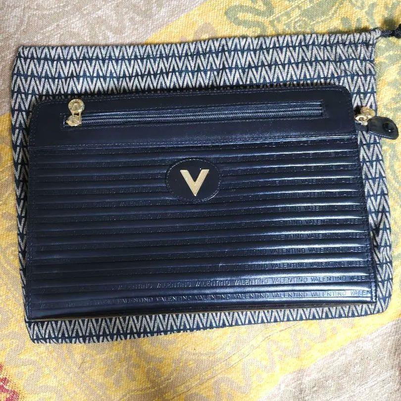 VALENTINO ブラック クラッチバッグ