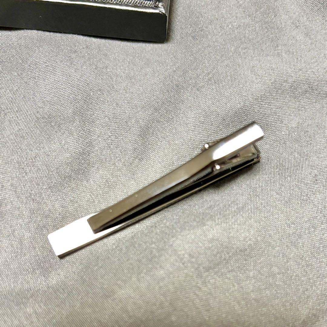 【美品】BURBERRY ネクタイピン 専用ケース付き