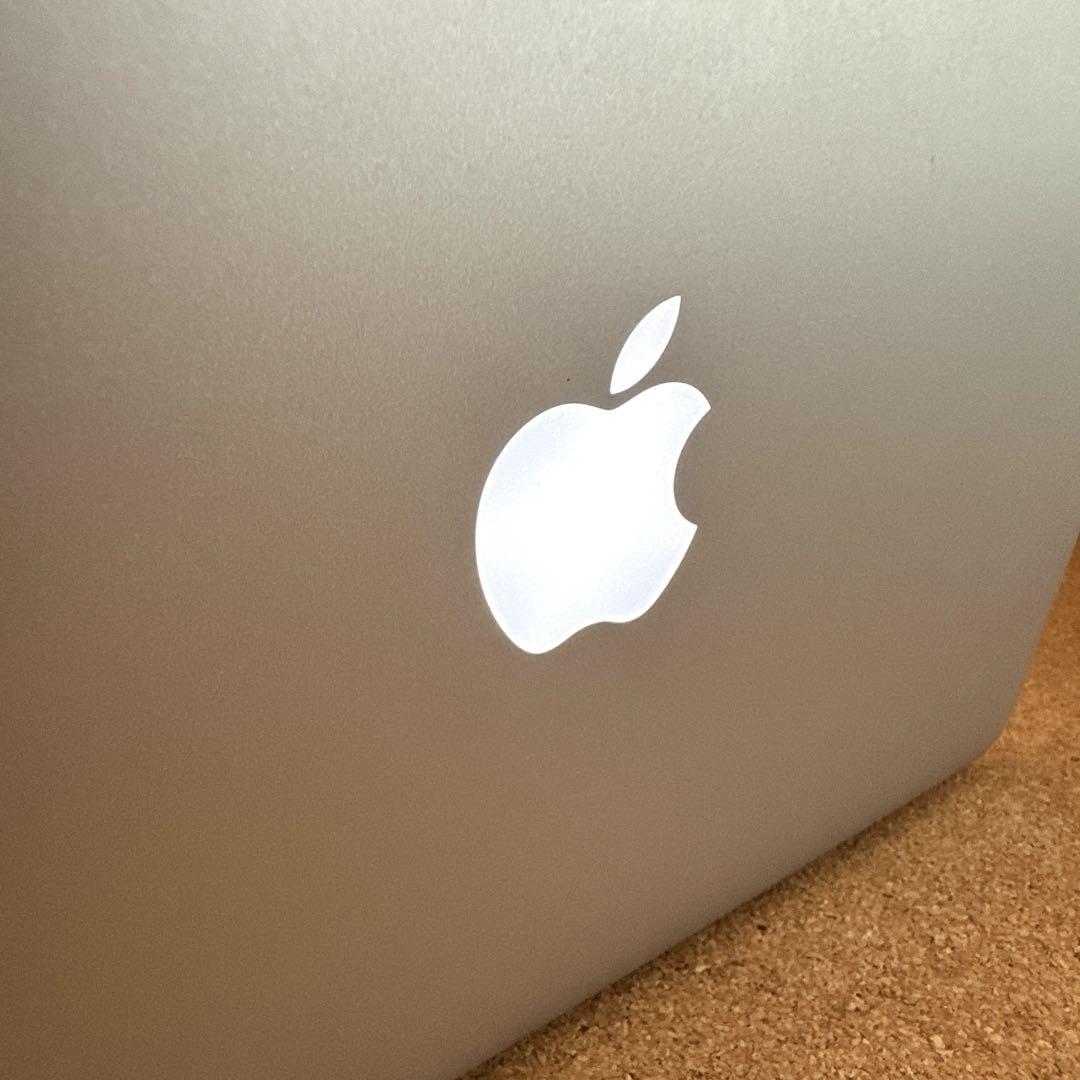 週末限定価格15日迄【美品】Apple MacBook proシルバー 2015