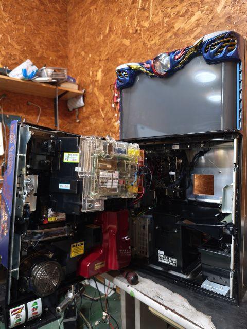 本州送料込】パチスロ中古実機 バジリスク～甲賀忍法帖～絆2