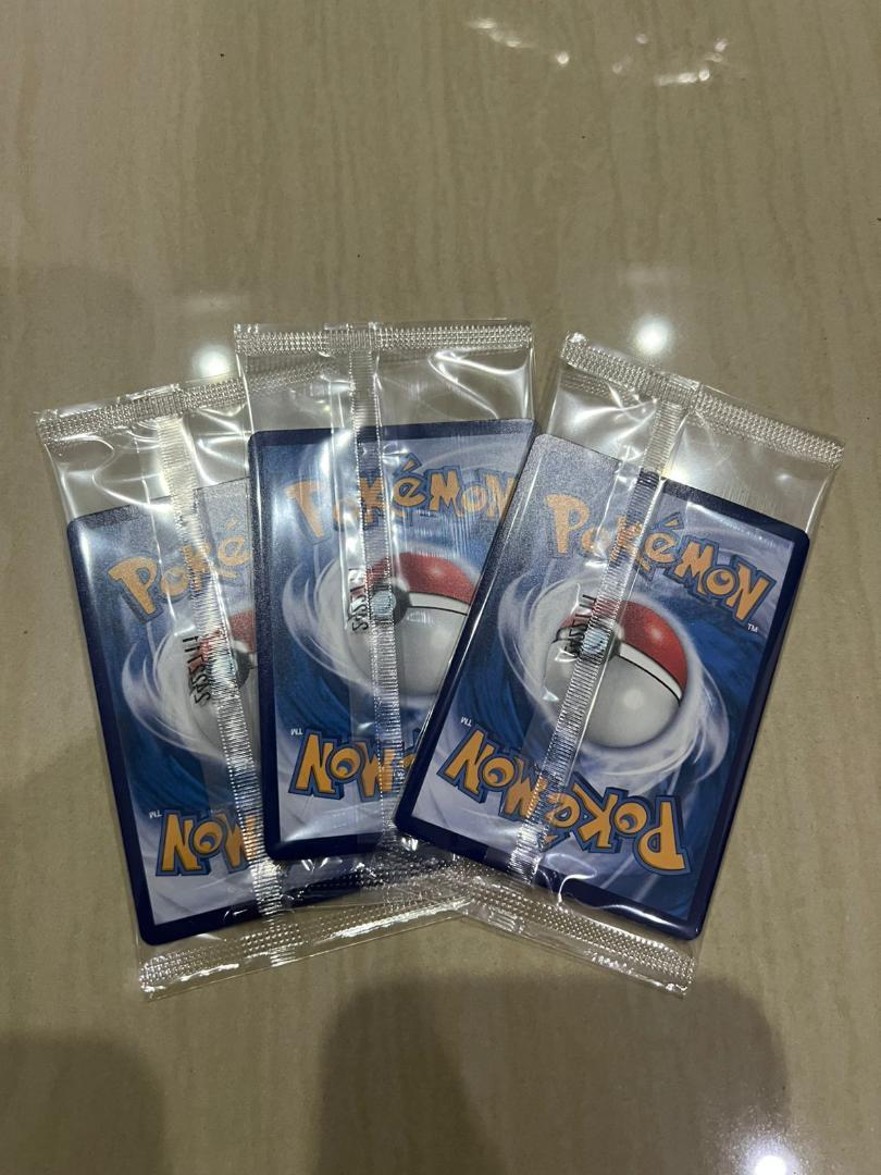 ポケモンカード　ピカチュウ バティックバージョン インドネシア限定 3枚セット ポケモンカード ピカチュウ バティックバージョン インドネシア