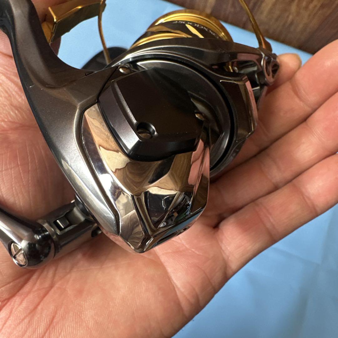 SHIMANO BB-X TECHNIUM 2500DXG リール