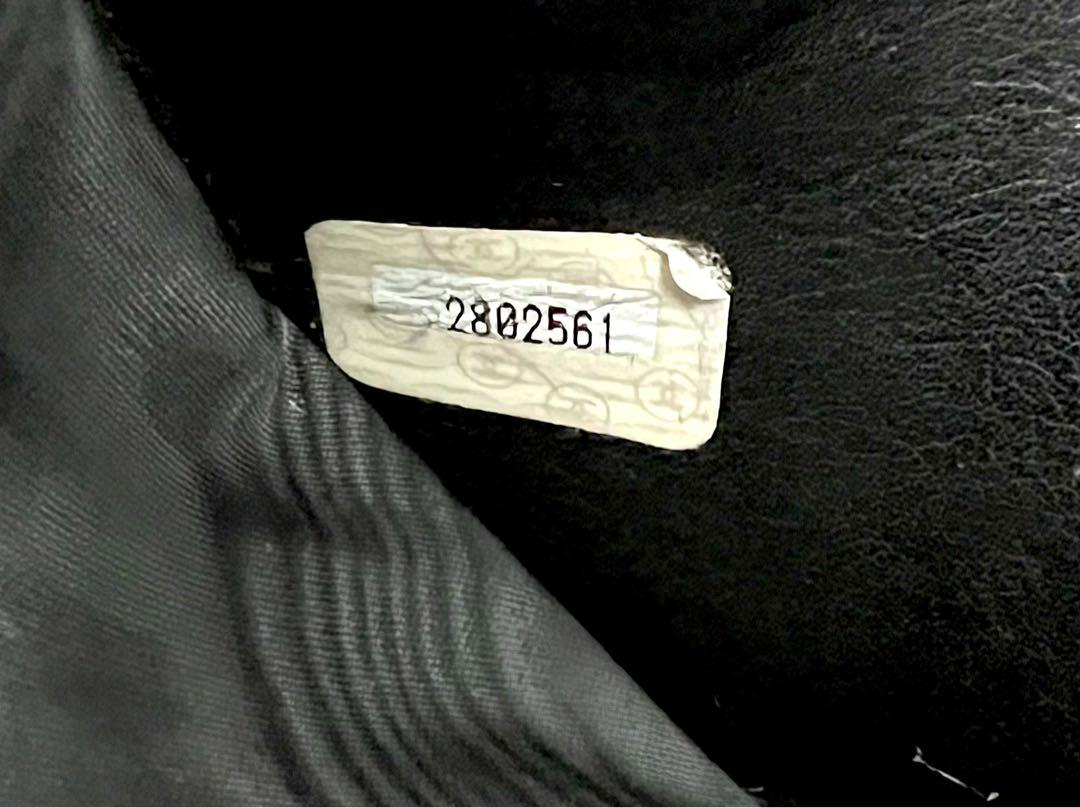 シャネル　キャビアスキン　ココ　二つ折り財布　チェーンウォレット
