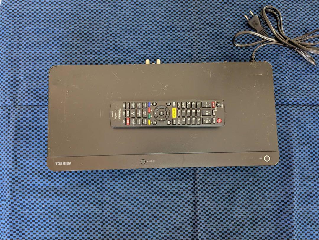 【ララ】TOSHIBA REGZAブルーレイプレーヤー リモコン付き
