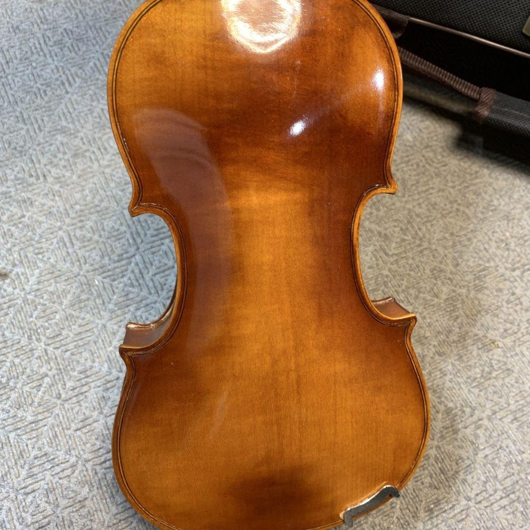 J505