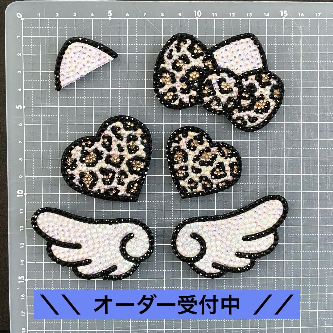 うちわ デコパーツ ハート 猫耳 リボン うちわ デコパーツ ハート 猫耳 リボン - メルカリ