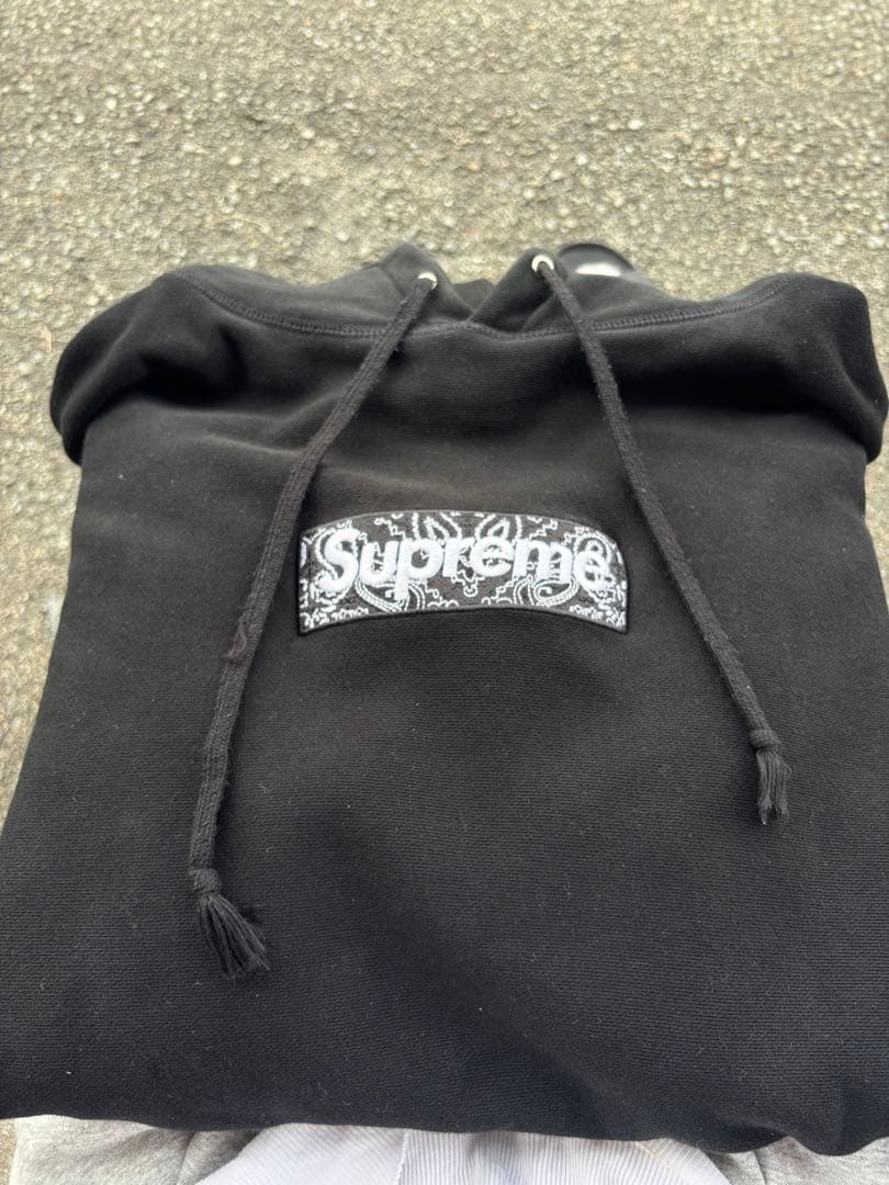 SUPREME Bandana Box LogoパーカーMサイズ