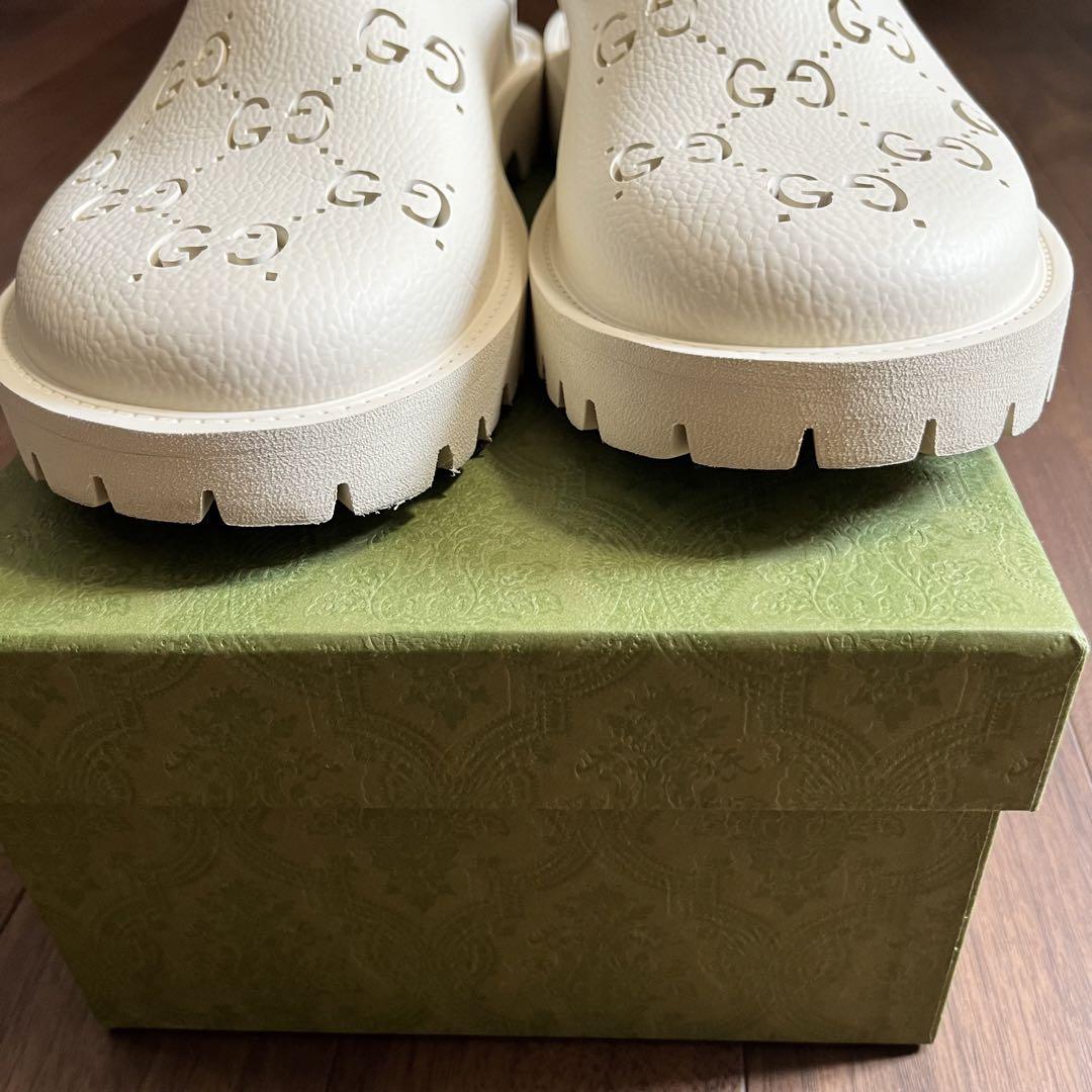 GUCCI ラバースリッポン サンダル