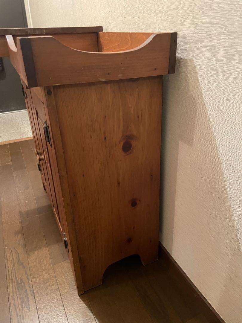 アーリーアメリカン調フラワーペイントキャビネット