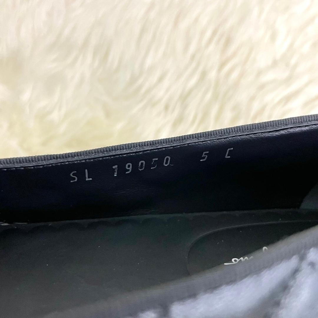 ferragamo フェラガモ