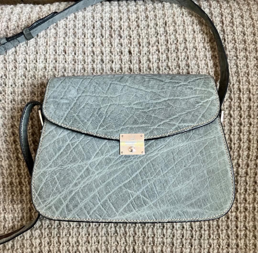 新品 バレクストラ エレファントレザー ショルダーバッグ Valextra