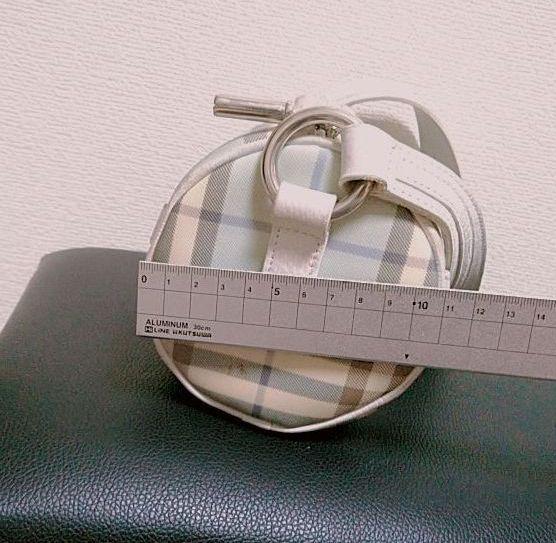来年度予算案 バッグ 筒形 バーバリー ハンドバッグ