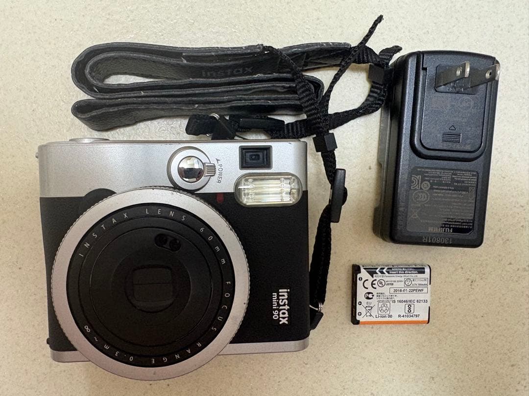 ジャンク品　instax mini 90 インスタントカメラ ブラック