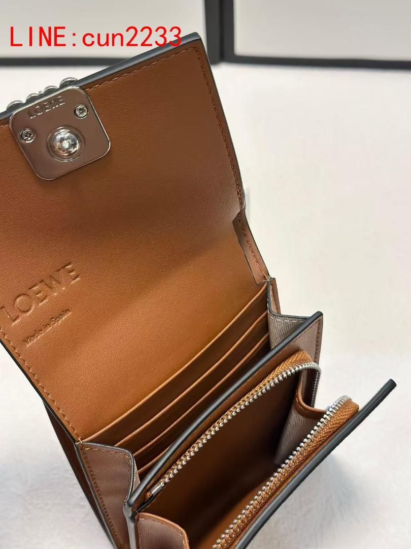 専用 Loewe ロエベP